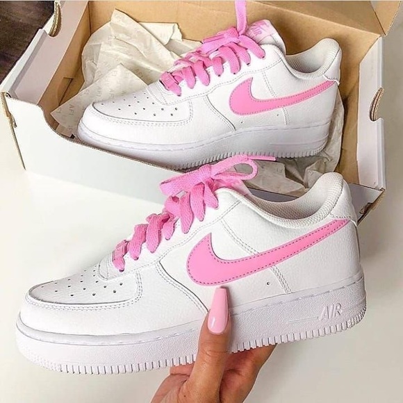 NWT Hot Pink Rare Nike Air Force 1s Custom - Picture 2 of 2